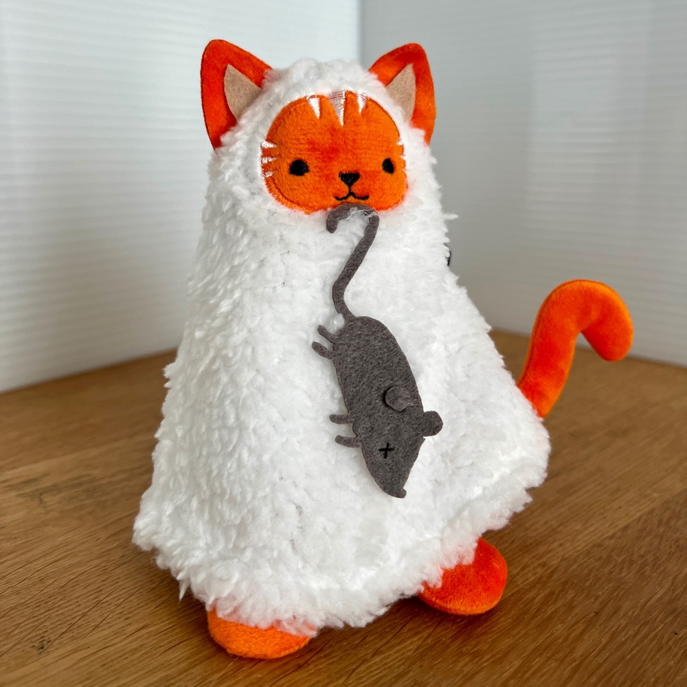 *NWT* Target Bullseye Playground Halloween Orange Ghost Cat holding Rat